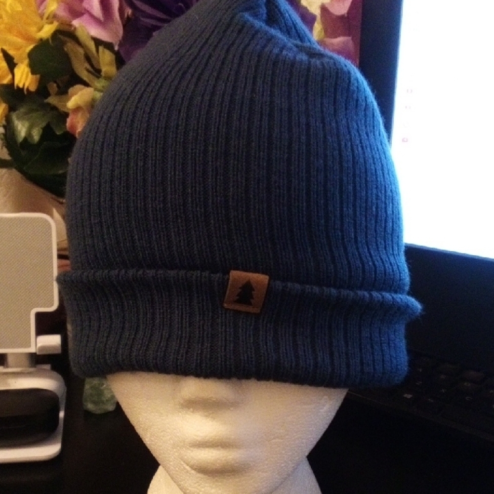 Mens Navy Blue Ribbed Knit Cuffed Beanie Hat with Pine Tree Patch